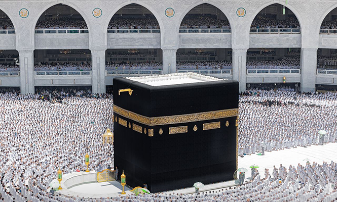 30 مليون معتمر.. لكن من يملك الرحلة؟