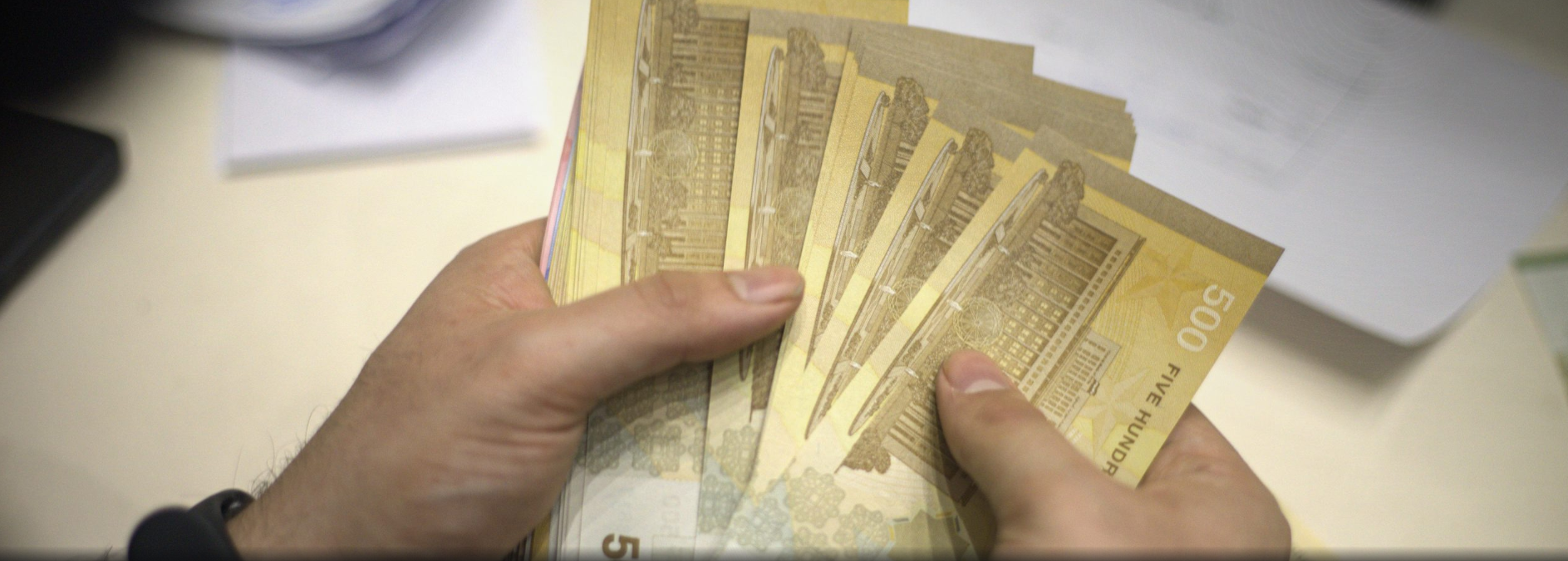 سعر الليرة السورية.. خبراء يحددون 5 ركائز للوصول إلى سوق صرف مستقر ‏