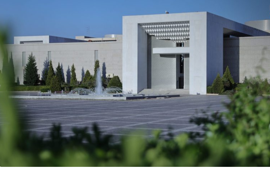 يتضمن مدارس وكليات متخصصة.. مرسوم رئاسي بإحداث‏”المسار الوطني ‌‏للتكنولوجيا المتقدمة” ‏